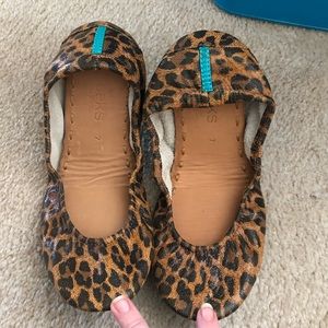 Leopard print Tieks